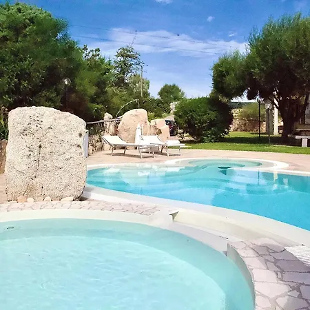 Sweet With Swimming Pool By Er Apartamento *